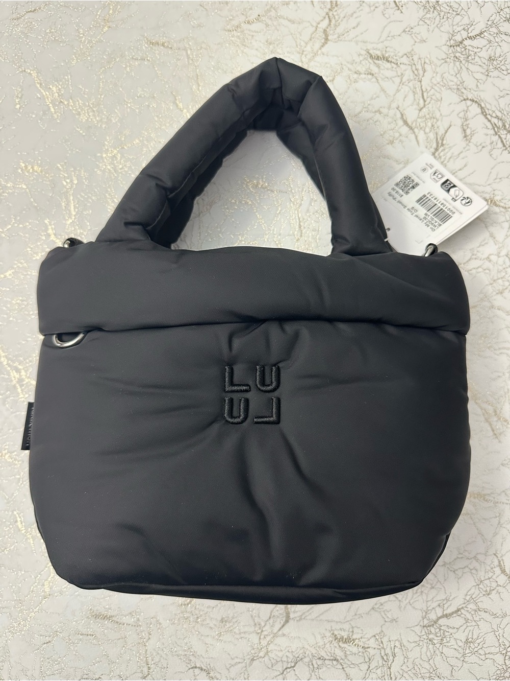 Lululemon On My Level black Puffy Tote - Small